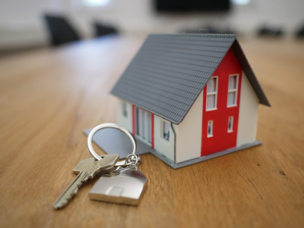10 tipov, ako kúpiť dom s nízkym rozpočtom: Najlepšie rady pre kúpu domu